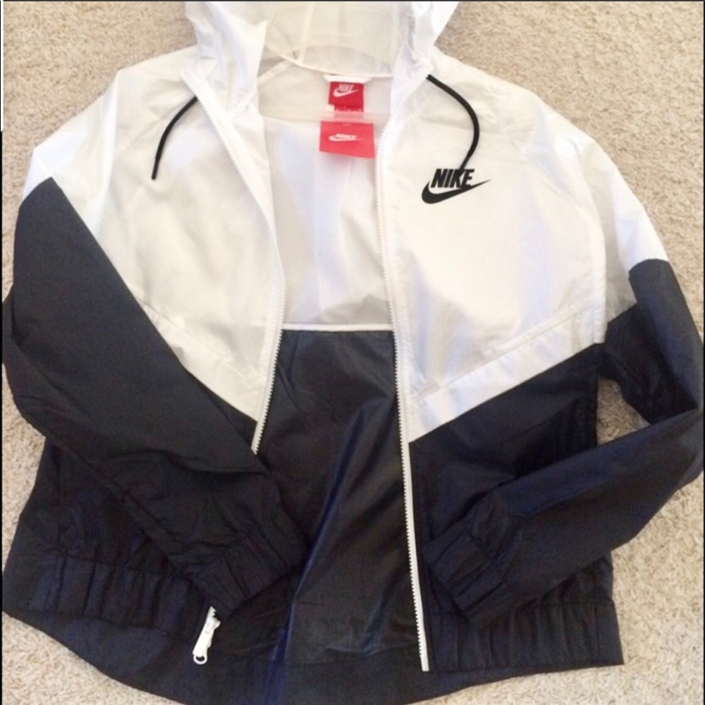 NWT Nike Black & White Windbreaker Jacket